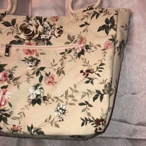 Farmhouse is My Style Shoulder Bag - Picture 3 of 3